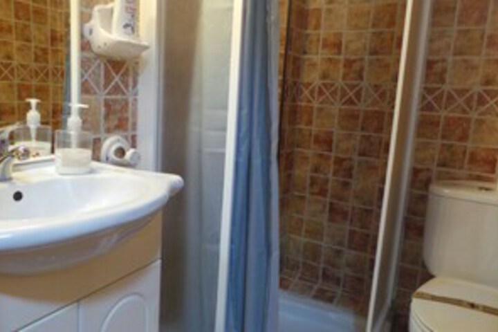 Room 4 of 26