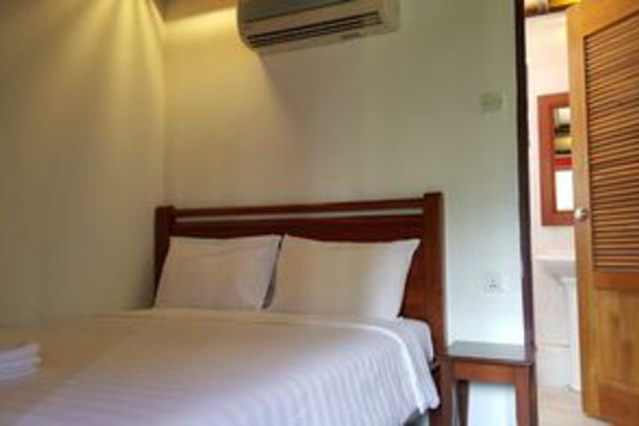 Hotel Suite Photo