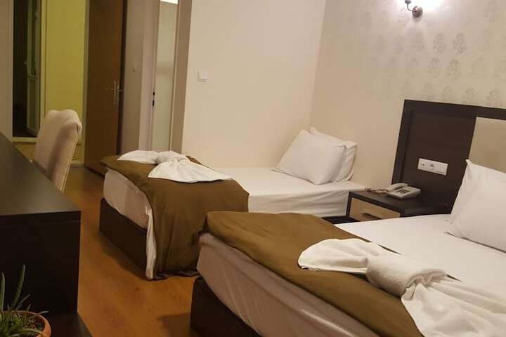 Room 4 of 29