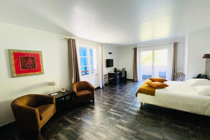 Room 5 of 59