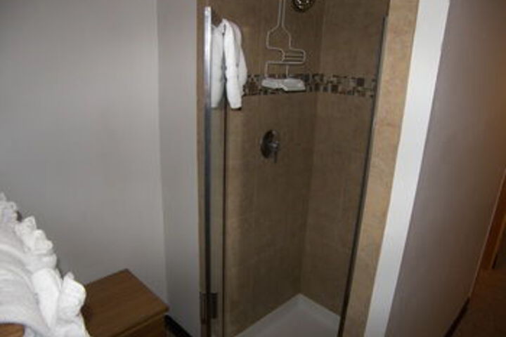 Room 26 of 138
