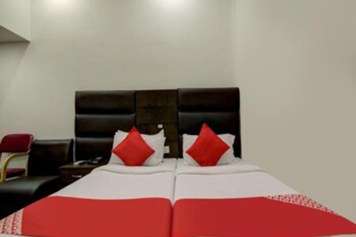Room 17 of 31