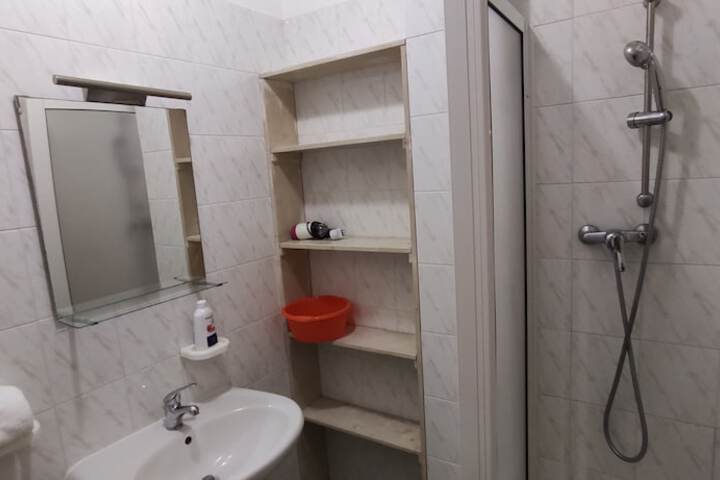 Room 74 of 130
