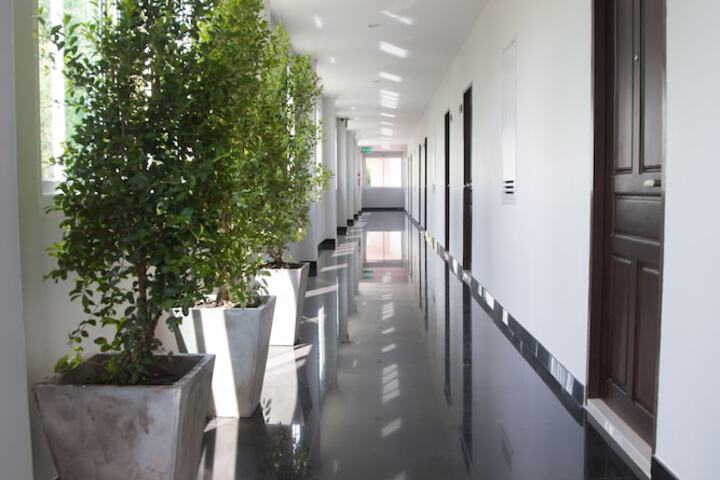 Ballroom/Hall 24 of 31