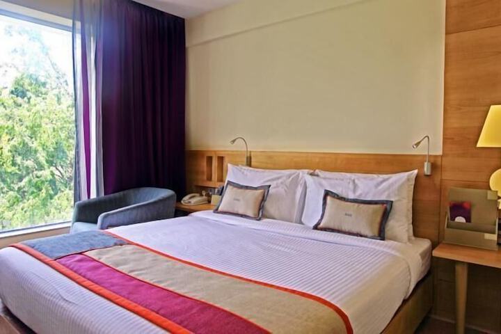 Room 7 of 24
