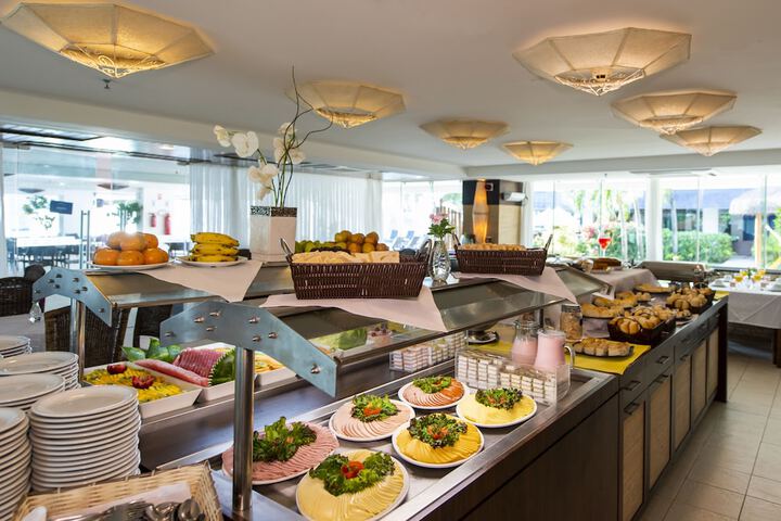 Dining Photos