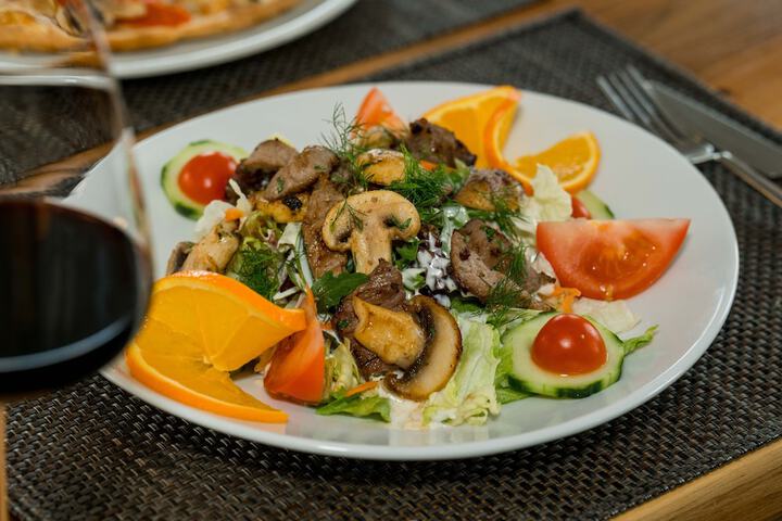 Dining 54 of 85