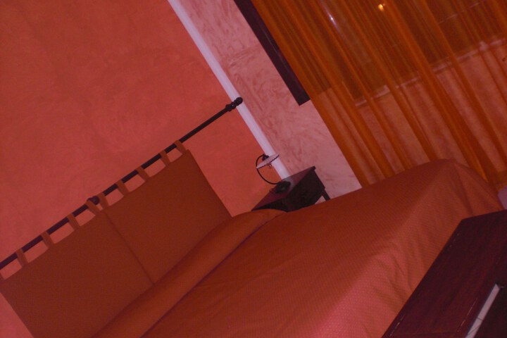Room 2 of 35