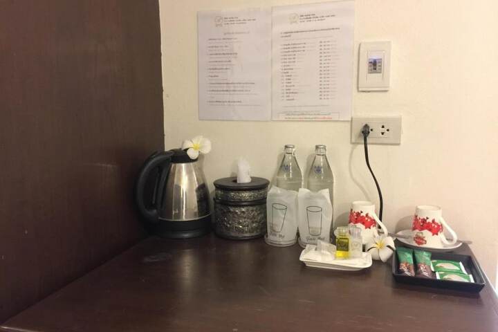 Room 11 of 42