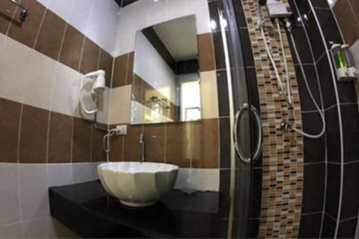 Room 4 of 29
