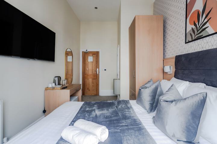 Room 87 of 110