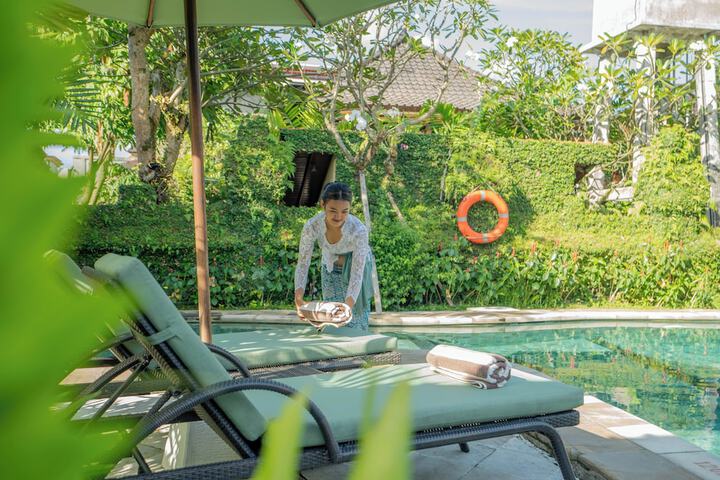 Pool 16 of 31