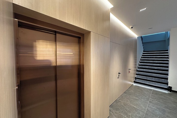 Hotel Interior 16 of 142