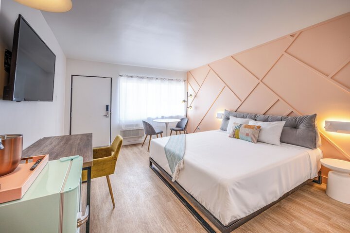 Room 5 of 21