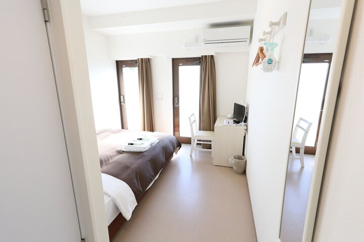 Room 7 of 64
