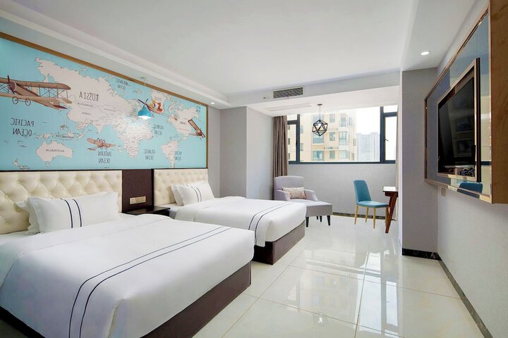 Room 10 of 10
