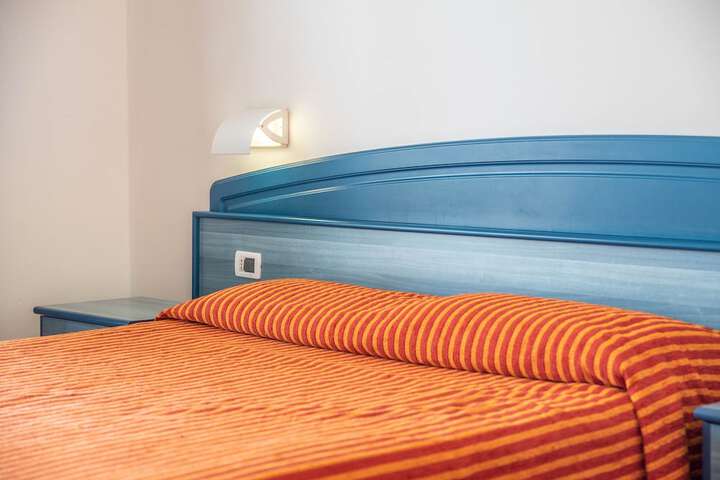 Room 10 of 53