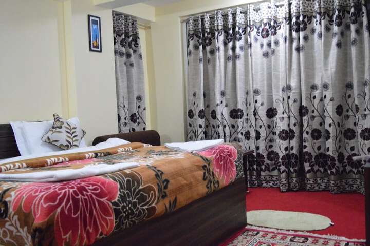 Room 14 of 43