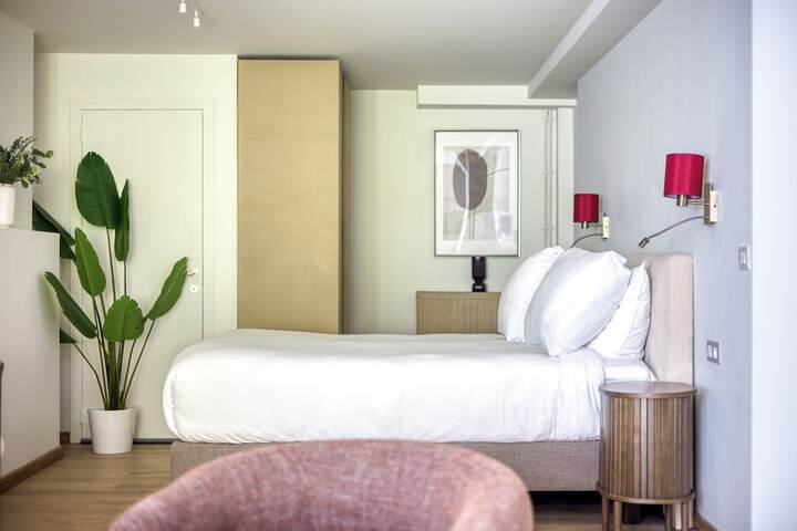 Room 25 of 186