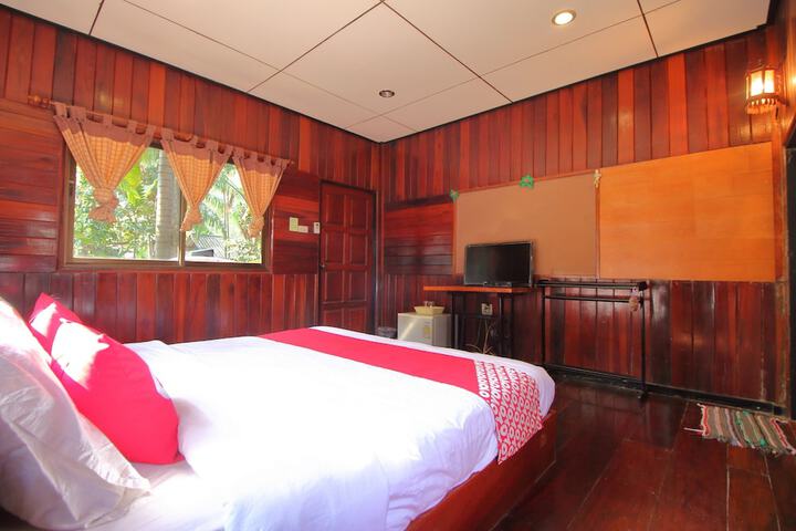 Room 11 of 33