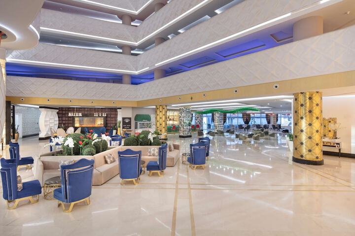 Hotel Interior 16 of 160
