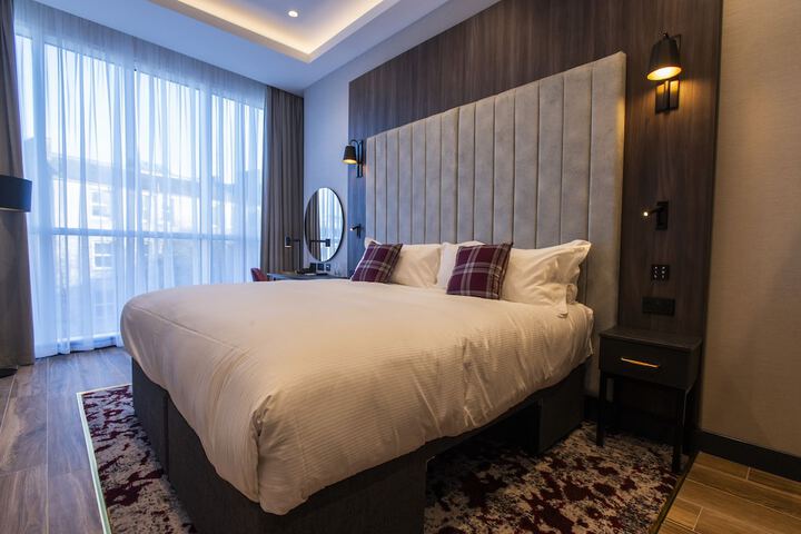 Room 8 of 21