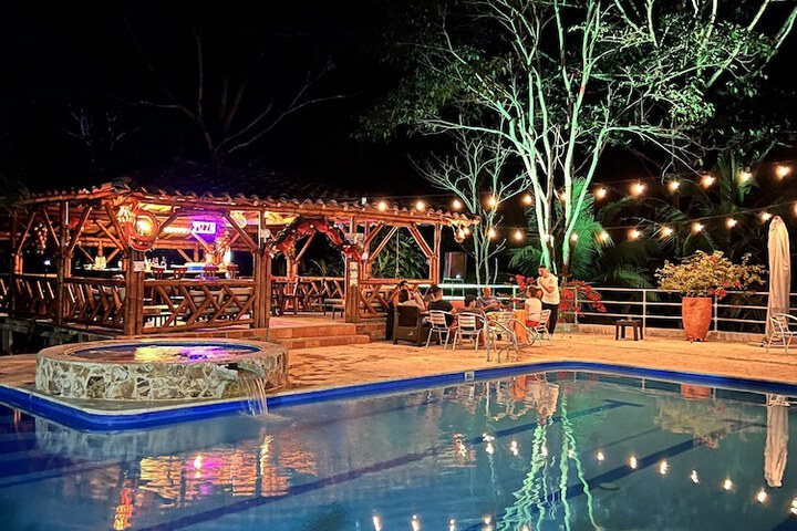 Pool 18 of 40