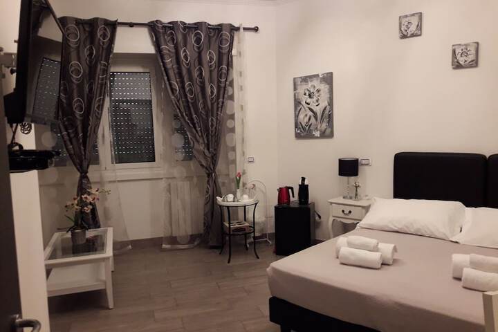 Room 3 of 11
