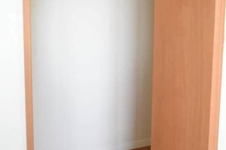 Room 9 of 25