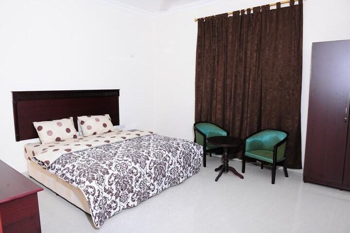 Room 18 of 36