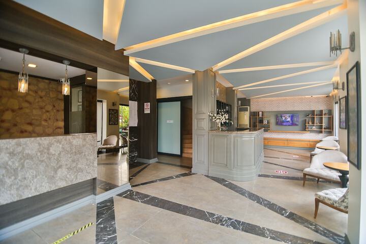 Hotel Interior 3 of 43