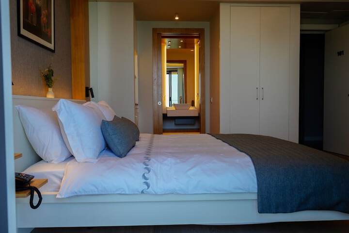 Room 43 of 91