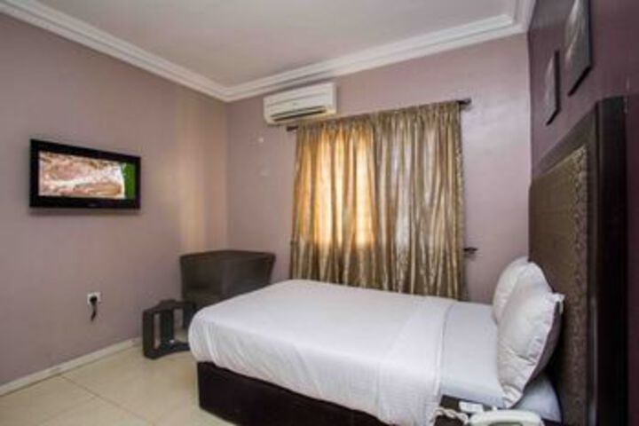 Room 36 of 53