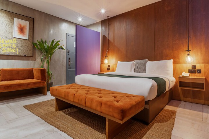 Room 25 of 61