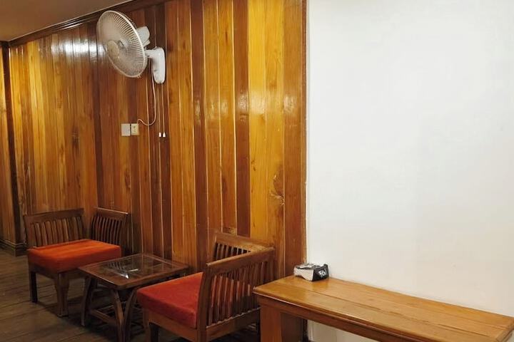 Room 31 of 181