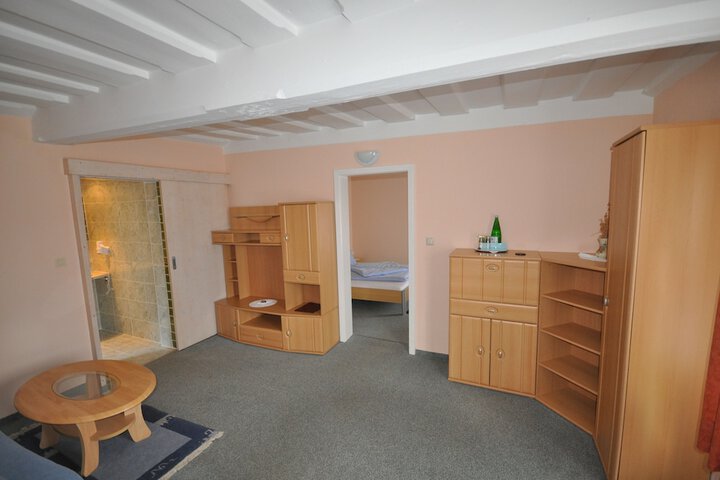 Room 25 of 89