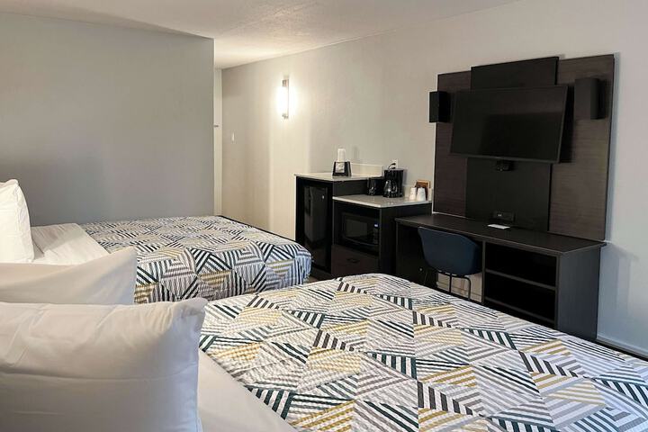 Room 9 of 21