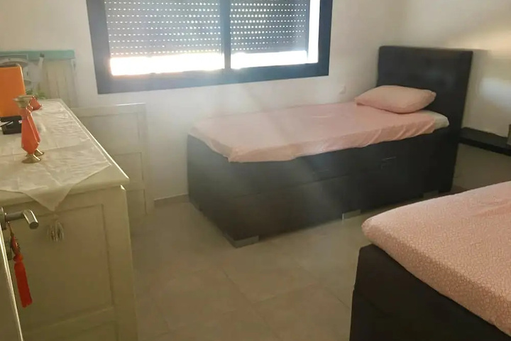 Room 5 of 26