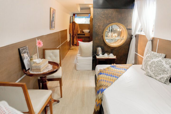 Room 106 of 268