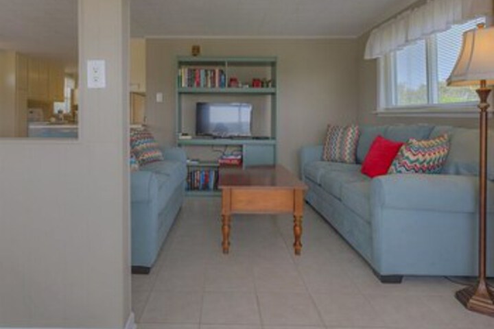 Room 8 of 25