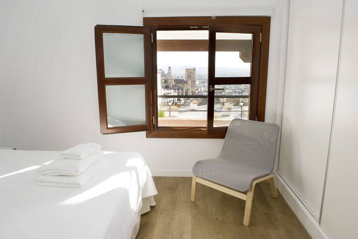 Room 5 of 145