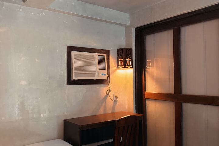 Room 55 of 162