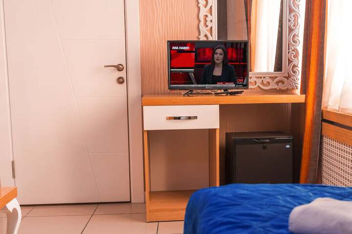 Room 30 of 85