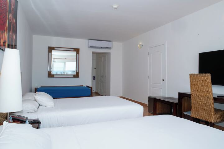Room 9 of 130