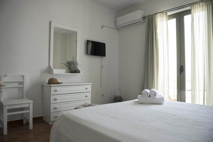Room 19 of 64