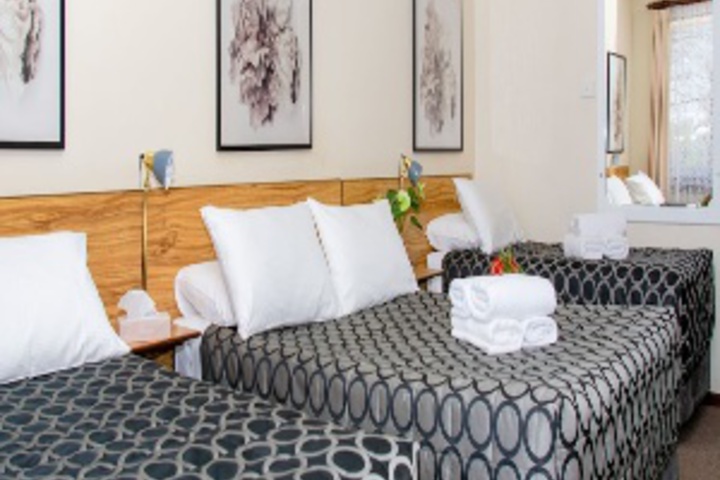 Room 93 of 204