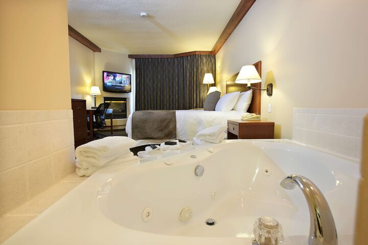 Room 16 of 75