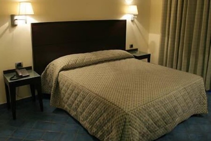 Room 7 of 54