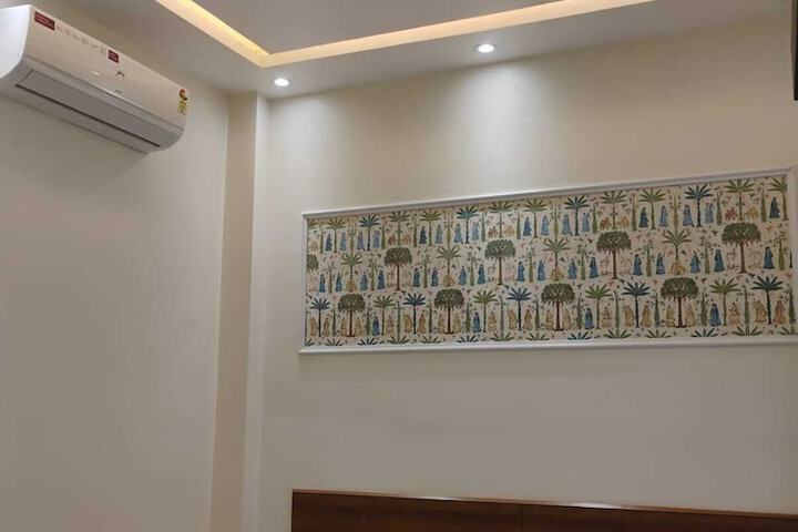 Room 2 of 17