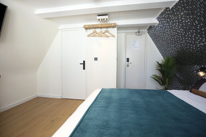 Room 39 of 100